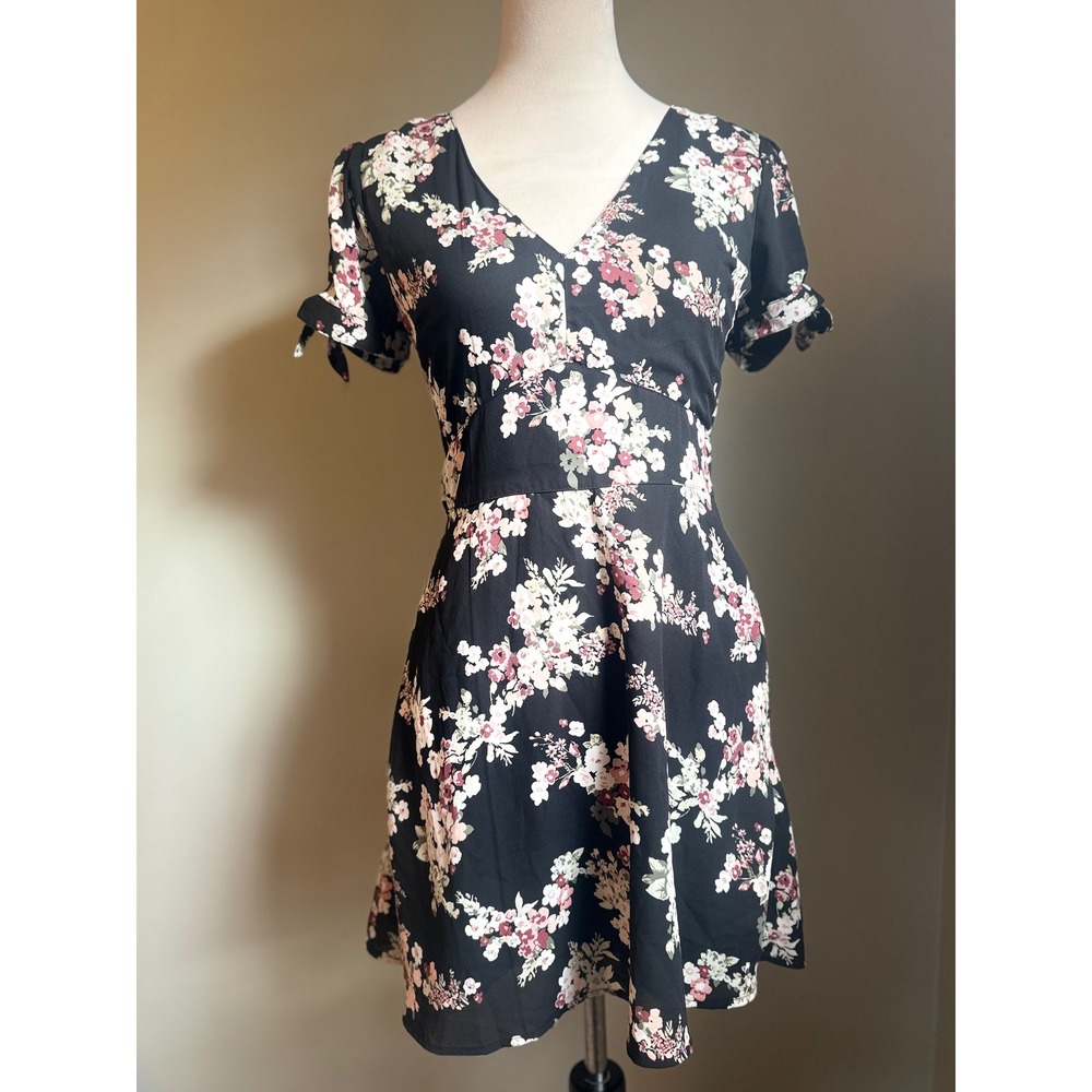 Abercrombie Fitch Black Floral Smocked Back Mini Dress Tie Sleeve boho Y2K fairy